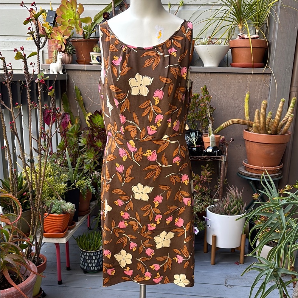 DEMA Sleeveless Floral Dress